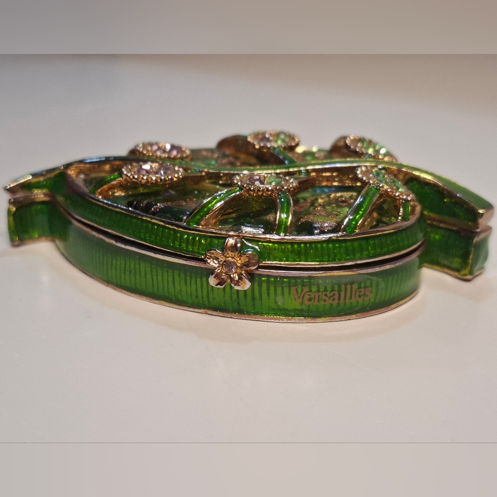 🌱Green Leaf Enamel Jeweled Rhinestone  Glass Trinket Box Versailles Vintage - Picture 3 of 9